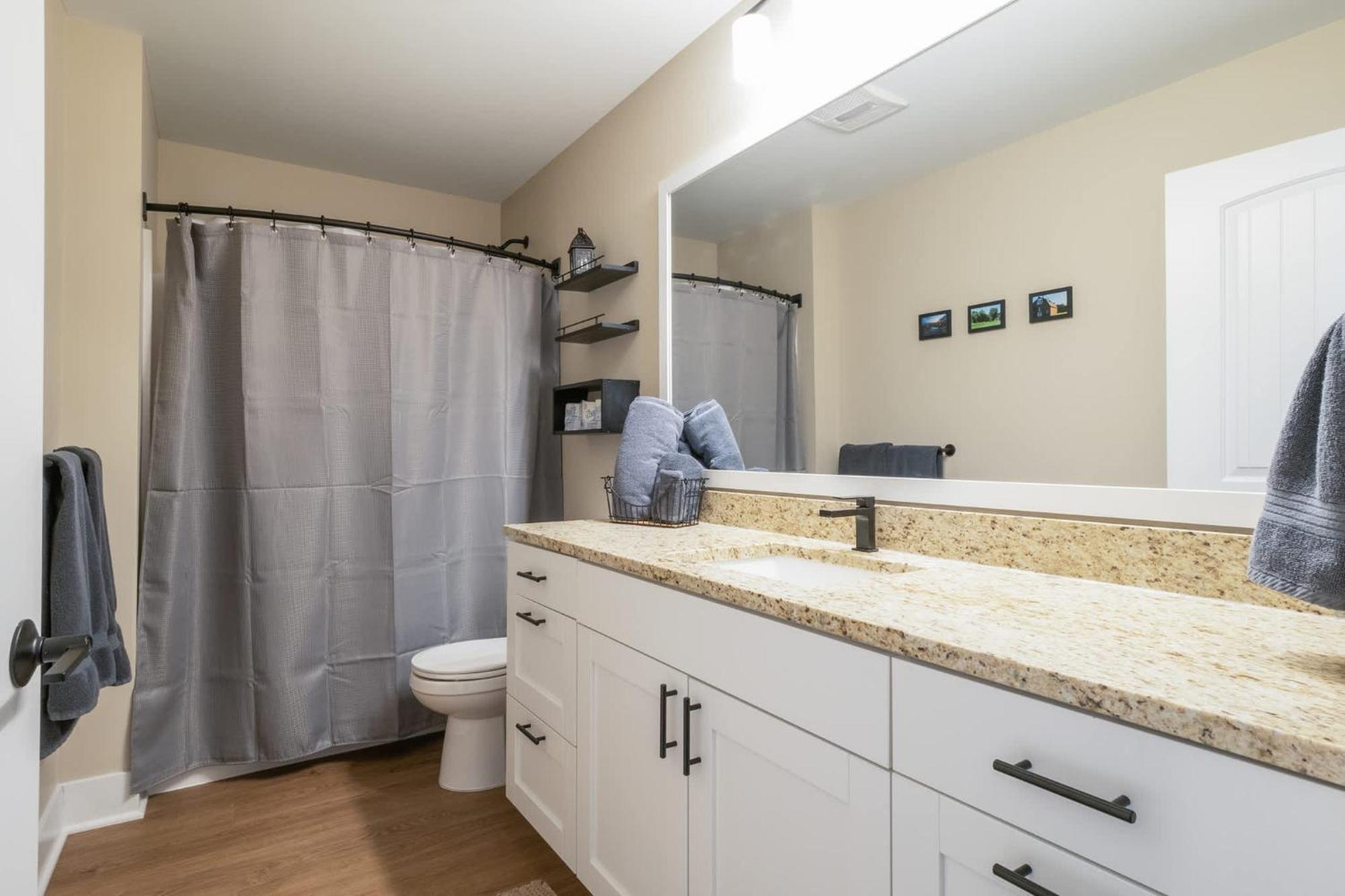 A Pet Friendly Cozy Condo In Traverse City Eksteriør billede