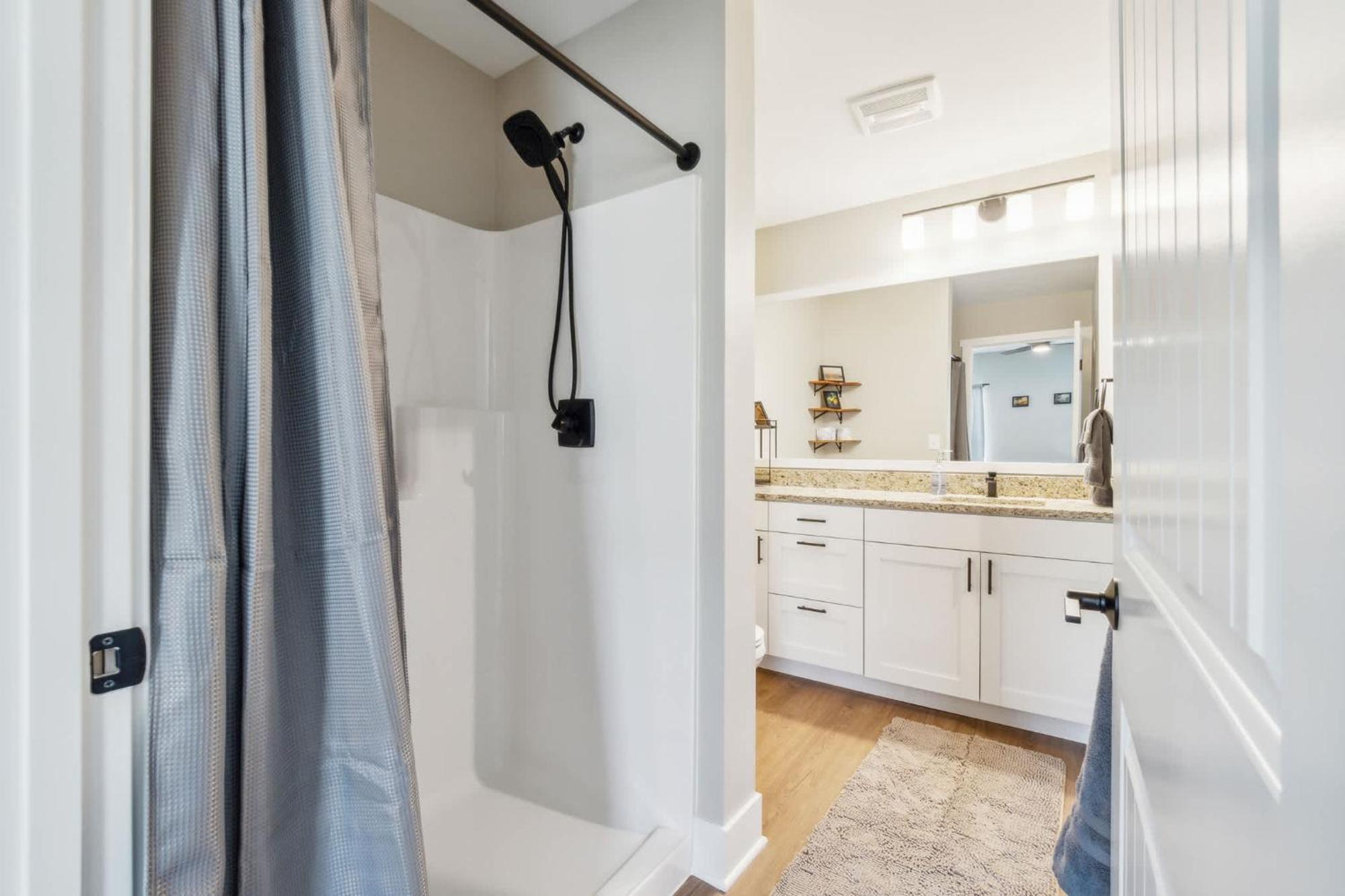A Pet Friendly Cozy Condo In Traverse City Eksteriør billede
