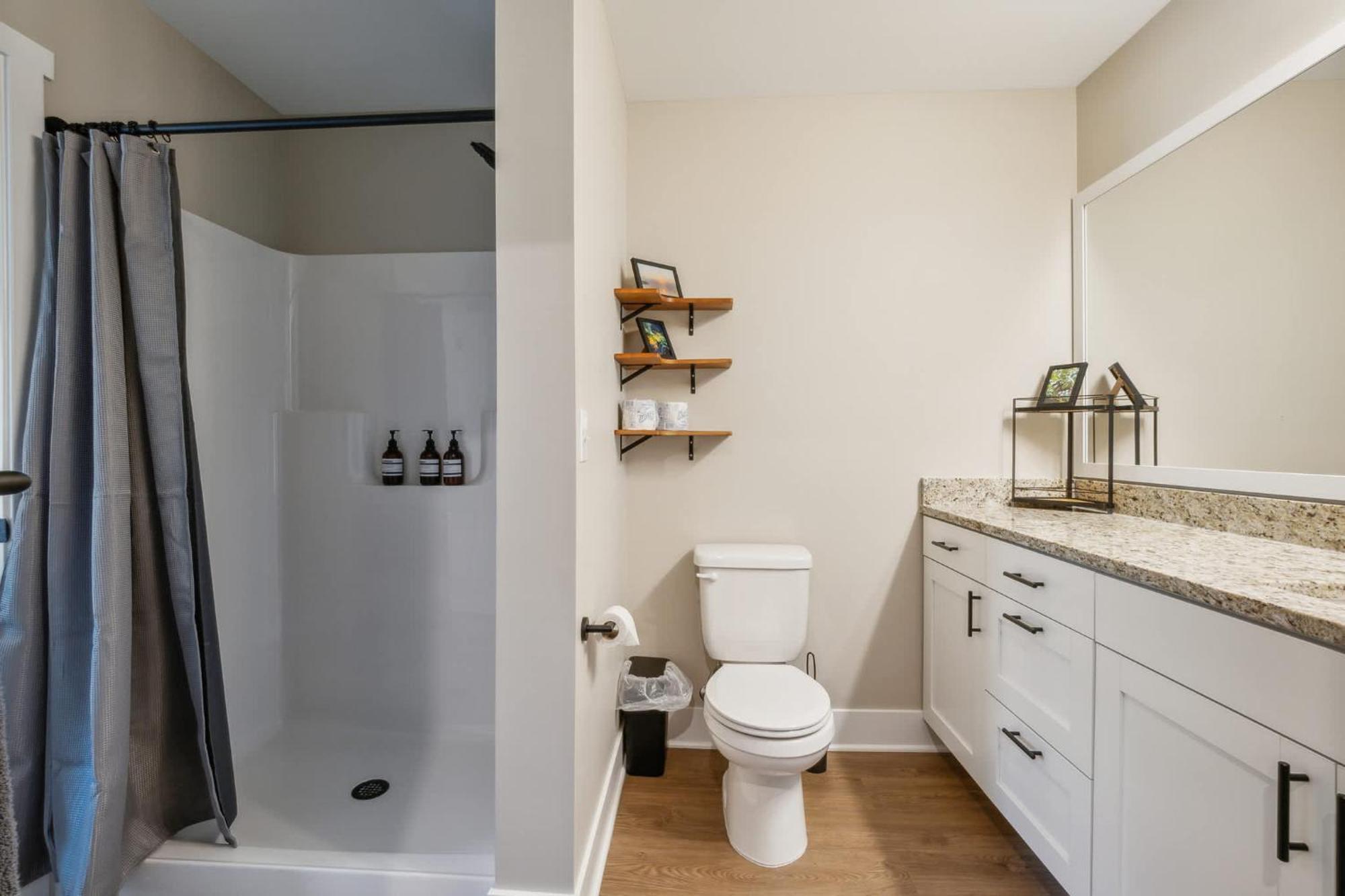 A Pet Friendly Cozy Condo In Traverse City Eksteriør billede